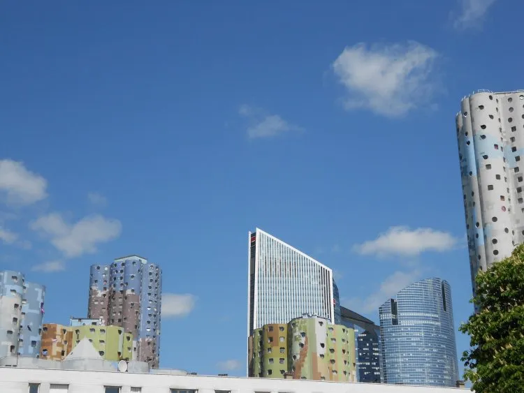 Acheter dans un programme neuf à Nanterre, au pied de la Grande Arche de La Défense